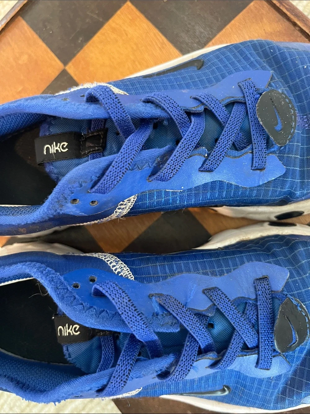 Nike youth running